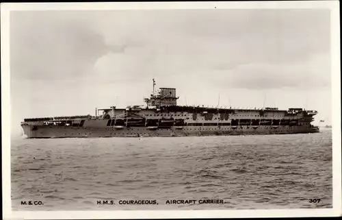 Ak Britisches Kriegsschiff, Aircraft Carrier HMS Courageous, Flugzeugträger