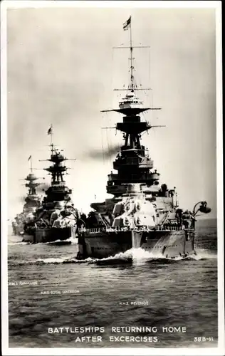 Ak Britische Kriegsschiffe, Battleships returning, HMS Revenge, HMS Royal Sovereign, HMS Ramillies