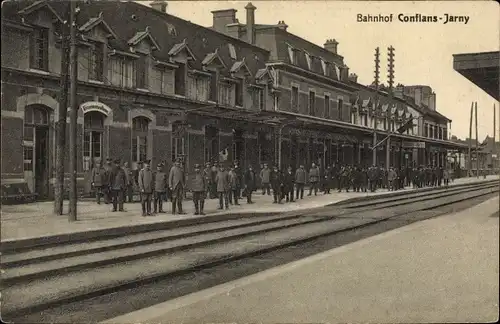 Ak Conflans Jarny Meurthe et Moselle, Bahnhof, deutsche Soldaten