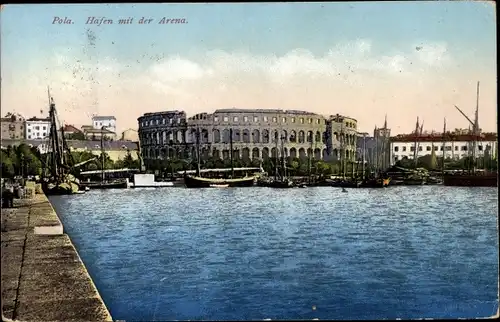 Ak Pola Pula Kroatien, Hafen mit der Arena