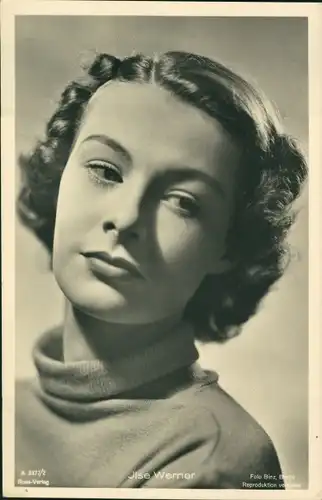 Ak Schauspielerin Ilse Werner, Portrait