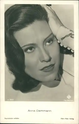 Ak Schauspielerin Anna Dammann, Portrait