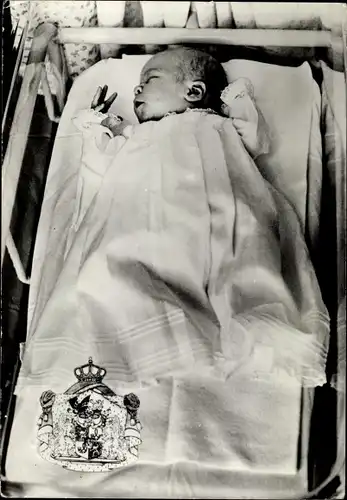 Ak Prinz Willem Alexander der Niederlande im Babybett 1967, Adel Niederlande