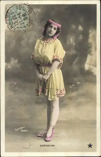 Ak Schauspielerin Grégoire, Theaterkostüm, Tanzschuhe, Portrait