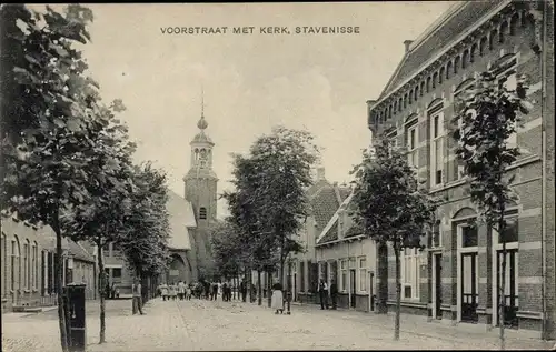 Ak Stavenisse Zeeland Niederlande, Voorstraat, Kirche