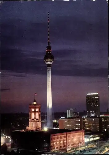 Ak Berlin Mitte, Fernsehturm bei Nacht, Rathaus