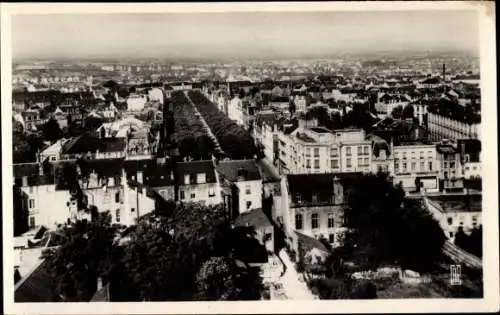 Ak Montluçon Allier, Gesamtansicht der Avenue de la Gare und der Stadt