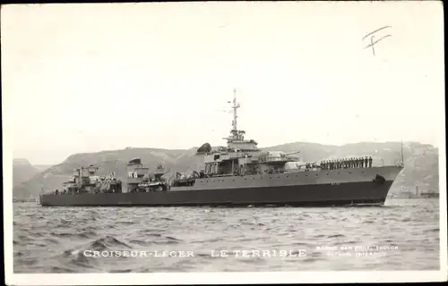 Ak Französisches Kriegsschiff Le Terrible, Französische Marine