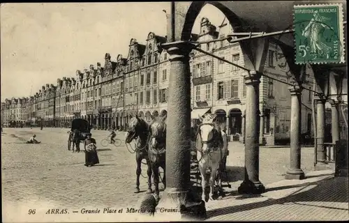 Ak Arras Pas de Calais, Hauptplatz, Getreidemarkt