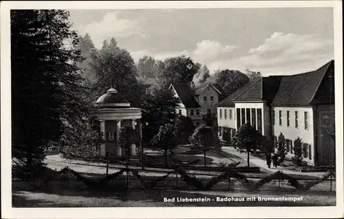 Ak Bad Liebenstein im Thüringer Wald, Badehaus mit Brunnentempel