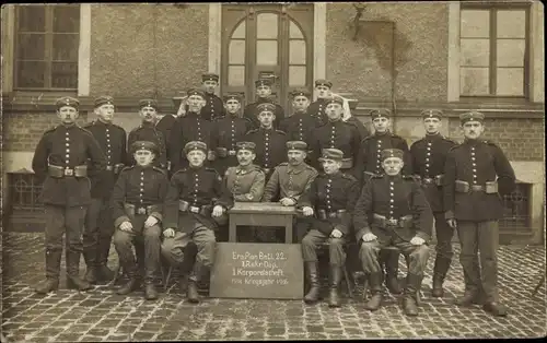 Ak Riesa an der Elbe Sachsen, Gruppenbild vom Ersatz Pionier Bataillon 22, 1 Korporalschaft