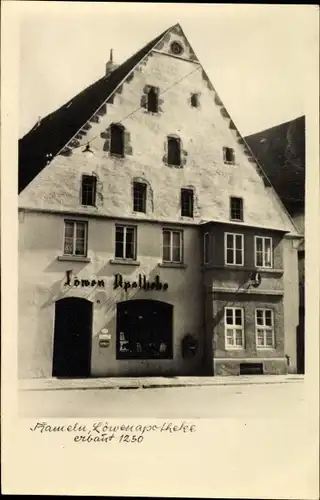 Foto Ak Hameln in Niedersachsen, Löwenapotheke erbaut 1250