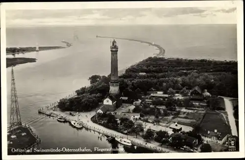 Ak Warszów Osternothafen Świnoujście Swinemünde Pommern, Leuchtturm, Fliegeraufnahme