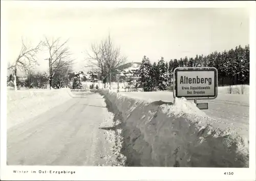 Ak Altenberg Erzgebirge, vom Schnee geräumte Straße