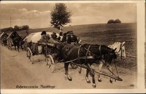 Ak Ostpreußen, Ostpreußische Flüchtlinge, Pferdekarren, I. WK, Ostpreußenhilfe