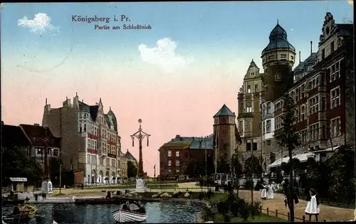 Ak Kaliningrad Königsberg Ostpreußen, Schlossteich, Ruderboot, Häuserfassaden