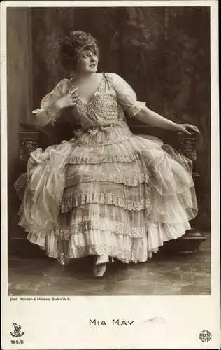 Ak Schauspielerin Mia May, Portrait