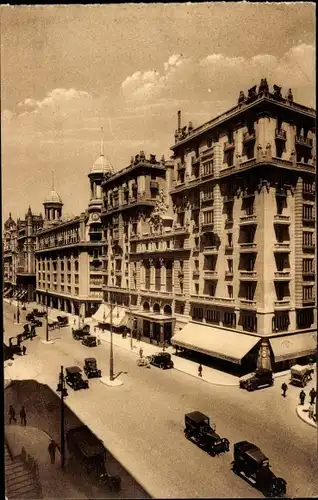 Ak Madrid Spanien, Avenida Pi y Margall, Teatro Fontalba und Almacenes Madrid-Paris
