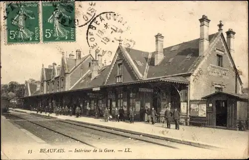 Ak Beauvais Oise, Im Bahnhof