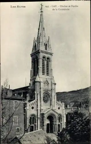 Ak Gap Hautes Alpes, Glockenturm und Vorhalle der Kathedrale