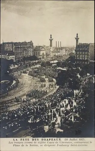 Ak Paris XI, Place de la Nation, La Fete de Drapeaux 14. Juli 1917