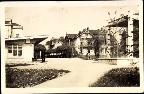 Ak Lazne Velichovky Welchow Reg. Königgrätz, Promenade, Pensionen