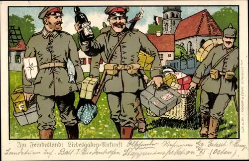 Ak Im Feindesland, Liebesgaben Ankunt, Soldaten mit Feldpostpaketen