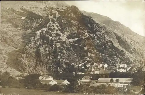 Foto Ak Kotor Cattaro Montenegro, Hafen, Blick auf den Ort