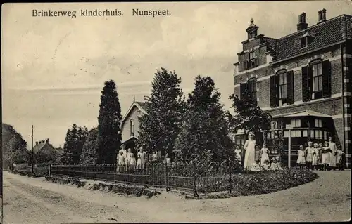 Ak Nunspeet Gelderland, Brinkerweg Kinderhaus