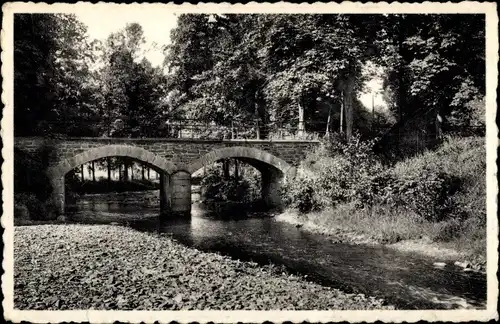 Ak Stavelot Wallonie Lüttich, Red Water Bridge in Challes