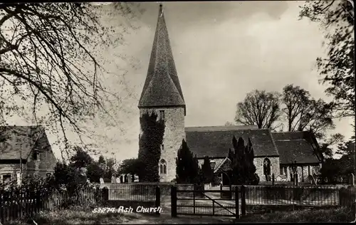 Ak Ash Surrey England, Kirche