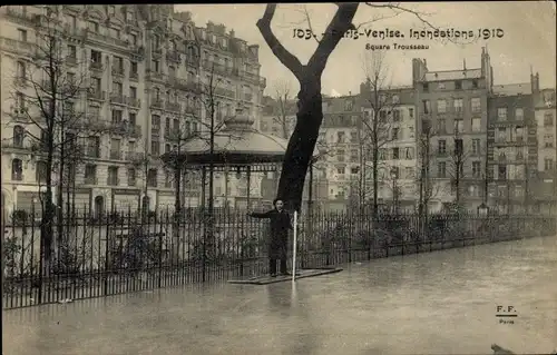 Postkarte Paris XII Reuilly, Square Trousseau, Die Seine-Überschwemmung von 1910