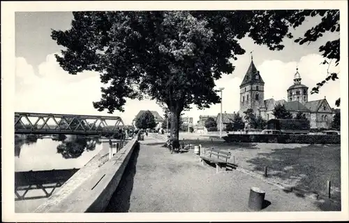 Ak Hameln an der Weser Niedersachsen, Weserpromenade, Brücke, Parkbänke
