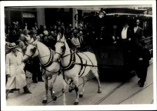 Foto Köln, Pferdebahn 911, letzte Fahrt der Straßenbahn 1932 ?