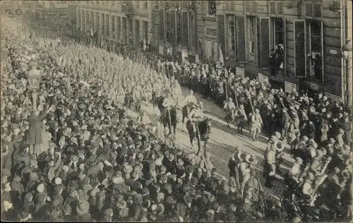 Ak Bruxelles Brüssel, 22. November 1918, Entree du Roi et des troupes alliees