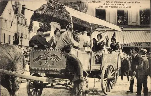 Ak Compiègne Oise, Feste der Jeanne d'Arc, einer der Hofkutschen
