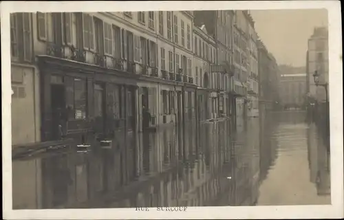 Postkarte Paris VII, Rue Surcouf, Die Große Seine-Flut 1910