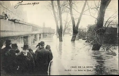 Postkarte Paris VII, Quai d'Orsay, Die große Seine-Flut Januar 1910