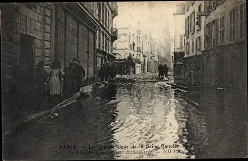 Ak Paris VI, Rue Bonaparte, Die große Seine-Flut Januar 1910