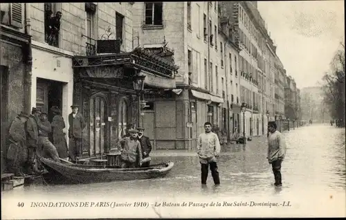 Postkarte Paris VII, Rue Saint Dominique, Die große Seine-Flut Januar 1910
