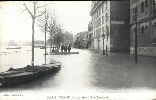 Ak Paris, Die Große Seine-Flut 1910, An der Pont de Charenton