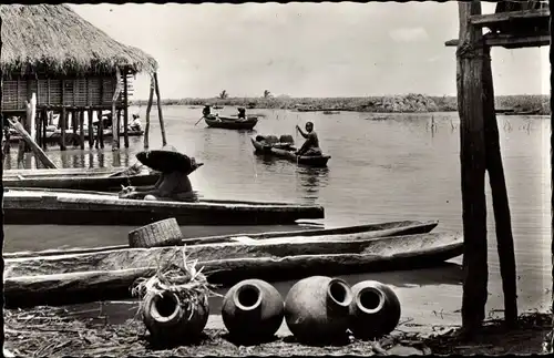 Ak Afrique Noire, Afrikanisches Dorf am Fluss
