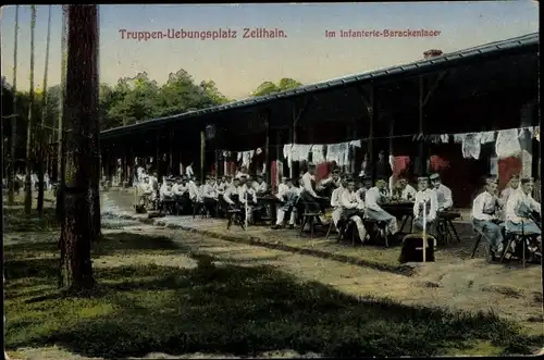 Ak Zeithain in Sachsen, Truppenübungsplatz, Infanterie Barackenlager, Soldaten