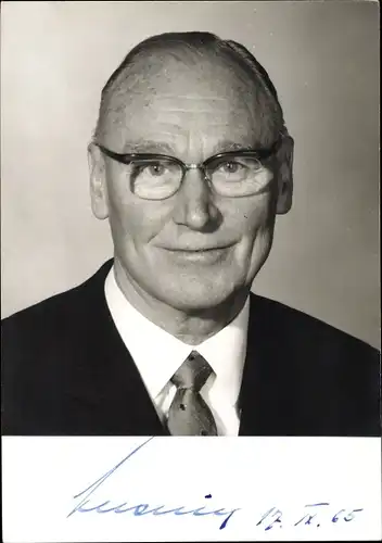 Foto Ludger Westrick, ehemaliger Bundesminister für besondere Aufgaben, Autogramm