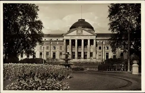 Ak Wiesbaden in Hessen, Blumengarten, Bowling green, Kurhaus