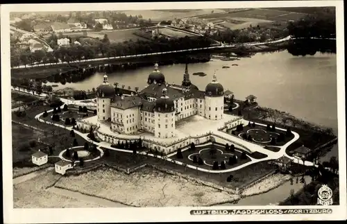 Ak Moritzburg in Sachsen, Jagdschloss, Luftaufnahme
