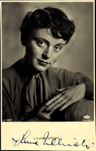 Ak Schauspielerin Luise Ullrich, Portrait, Ross Verlag A 3380/1
