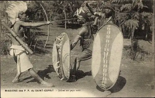 Ak Missions du Saint Esprit, Joutes au pays noir, Afrikanische Krieger, Bogenschütze, Schilde