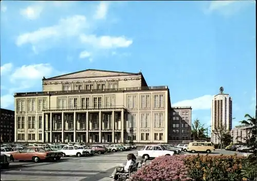 Ak Leipzig in Sachsen, Opernhaus an der Karl-Marx-Straße, Parkplatz, Autos