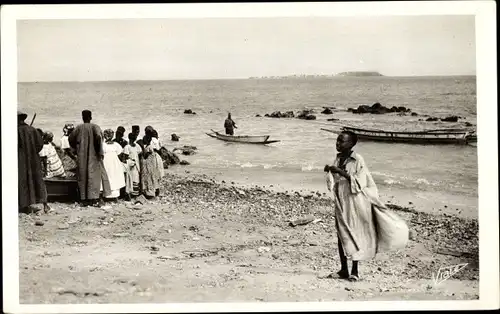 Ak Dakar Senegal, La Corniche, Return from Fishing, Rückkehr vom Fischfang